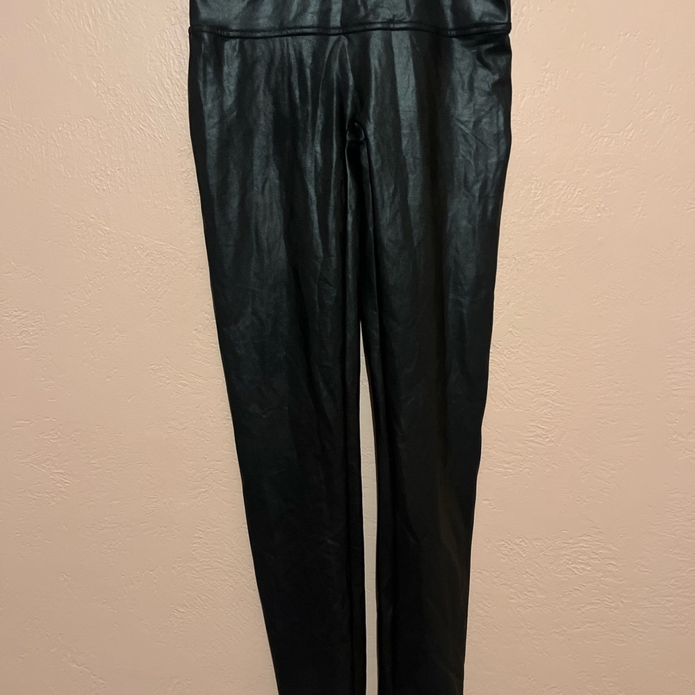 SPANX Faux Leather Leggings Black Womens
X large .High Waisted Pants - Picture 3 of 8